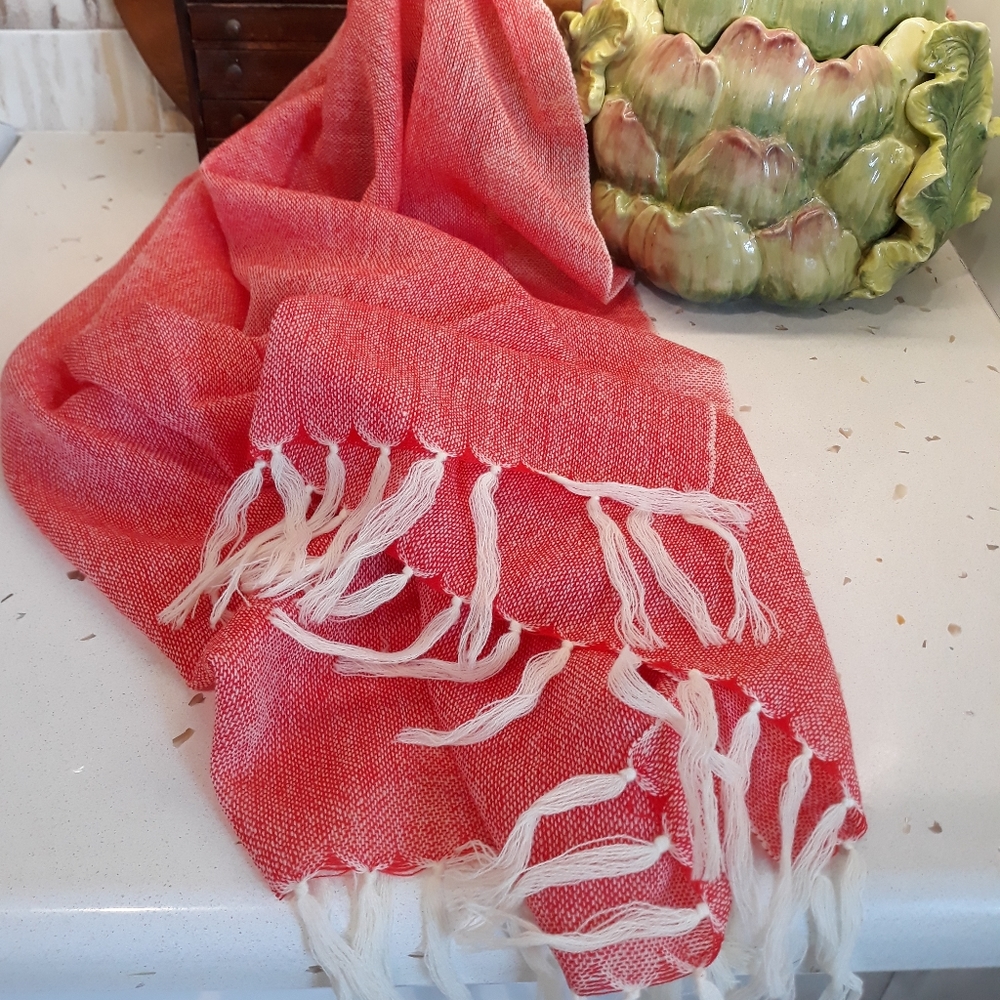 Millars red and cream wool scarf